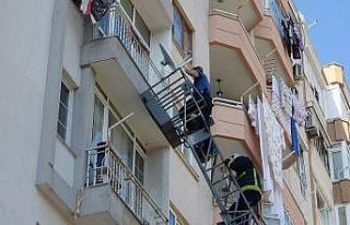 Emekli polis, meslektaşlarının balkondan girdiği...