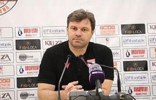 Ertuğrul Sağlam: “Bu takım Süper Lig’e çıkacak”