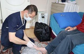 Evde Bakım Hizmetleri ile yüzlerce kişiye el uzatılıyor