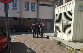 Evden hırsızlık yapan şahıs yakalandı