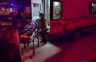 Evinin balkonundan beton zemine düşen kişi yaralandı