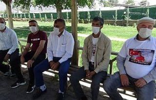 Evlat nöbeti kısıtlamaya rağmen devam ediyor