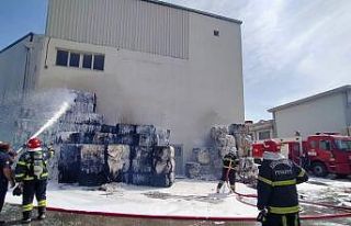 Fabrika yangını büyümeden söndürüldü