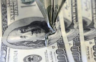 Faiz kararı sonrası dolar ve euro geriledi