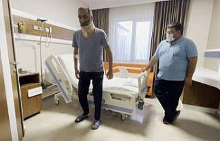 Felçli geldiği hastaneden yürüyerek ayrıldı