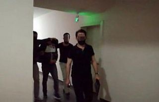 FETÖ yöneticiliğinden aranan ihraç binbaşı lüks...
