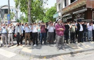 Filistin’de ölenler için gıyabi cenaze namazı...