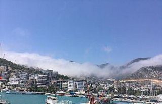 Finike’de görenleri şaşırtan muhteşem doğa...