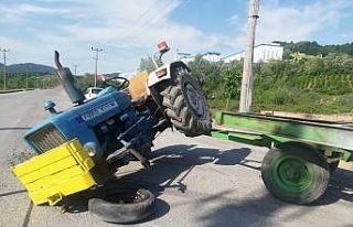 Freni patlayan traktör kaza yaptı: 2 yaralı