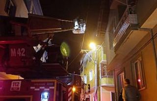 Gemlik’te korkutan yangın: Dumandan etkilenen 2...