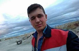 Genç motosiklet sürücüsü kazada hayatını kaybetti