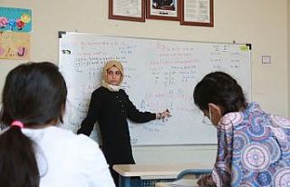 Gençlik merkezlerinde eğitimler sürüyor