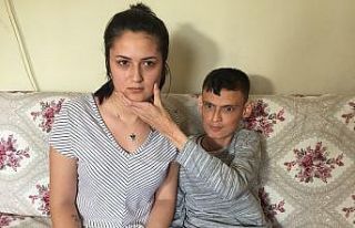 Görme engelli gencin tek isteği kız kardeşini...