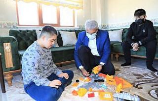 Güder’den sürpriz ziyaretler