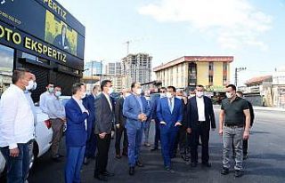 Gürkan, sanayi kavşağında asfalt çalışmalarını...