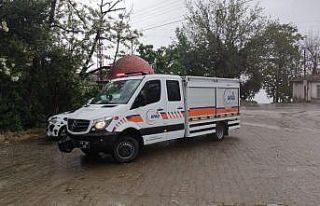 Gürle dağından atlayan paraşütçü kayboldu