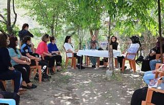 Hakkarili kadınlara mahremiyet eğitimi