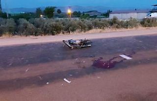 Hatay’da kamyon motosiklete çarptı: 2 yaralı