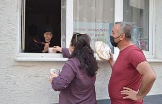 Hayırseverler bir çatı altında buluşarak vatandaşın...