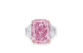 Hong Kong’da pembe-mor elmas 29.3 milyon dolara...