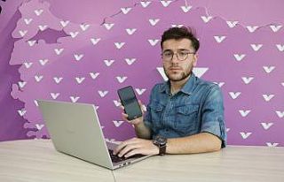 Huawei’nin açığını buldu