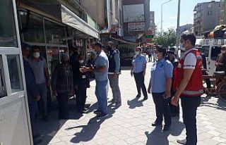 Iğdır’da filyasyon ekipleri işyerlerini denetledi