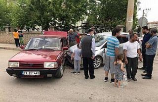 İki otomobil çarpıştı: 1 yaralı