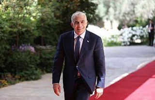 İsrail’de hükümeti kurma görevi muhalefet lideri...