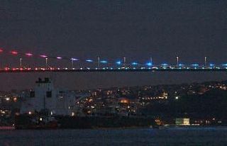 İstanbul Boğazı çalışmaların ardından trafiğe...