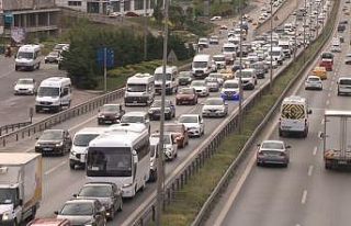İstanbul’da tam kapanmada hafta sonu öncesi trafik...