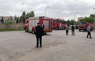 İtfaiye aracının altında kalan itfaiye eri hayatını...