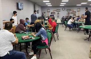 İzmir’de jandarmadan kumar baskını: 213 bin lira...