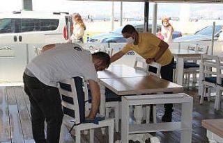 İzmir’de kafe ve restoranlarda tam gaz normalleşme...