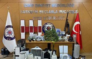 İzmir’de zehir tacirlerine ardı ardına baskınlar:...