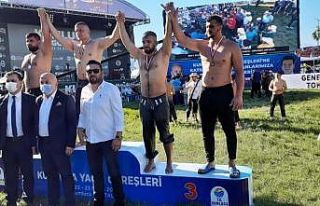 İzmitli güreşçiler Kırkpınar provası yaptı