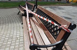 İzmit’te tüm sosyal alanlar şeritlerle kapatıldı