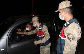 Jandarmadan şekerli ve kolonyalı uygulama