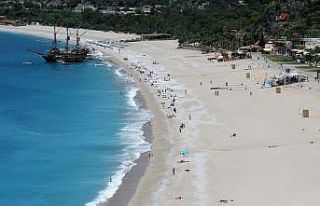Kademeli normalleşme ile Fethiye’de sahiller hareketlendi