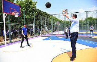 Kadıköy’de basketbol sahalarına sanatsal dokunuş