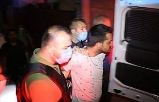 Kahramanmaraş’ta tüfekli maganda alarmı