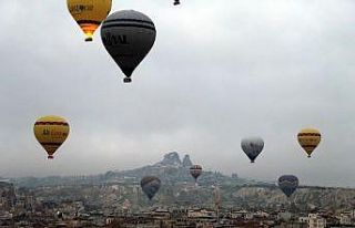Kapadokya’ya uçakla gelmek serbest, balon ile uçmak...