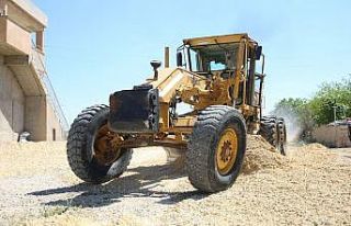 Karaköprü kırsalında yollar yenileniyor