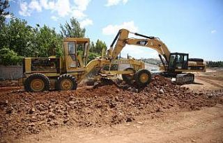 Karaköprü’de yeni yol açma seferberliği sürüyor