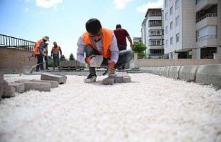 Karaköprü’de yollar kilitli parkeyle yenileniyor