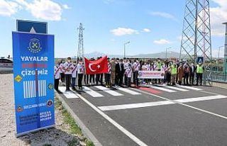 Kars’ta jandarma yaya önceliğine dikkat çekiyor