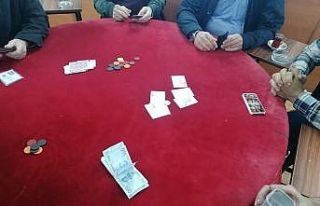 Kartal’da kumar oynayan şahıslara baskın