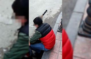 Kavgada kafasına bıçak saplanan 17 yaşındaki...