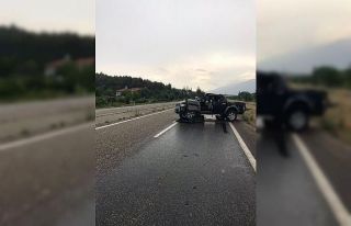 Kayganlaşan yolda takla attı: 1 yaralı