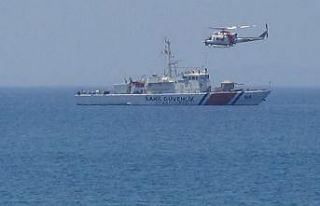 Kayıp şahıs denizde helikopter ile aranıyor