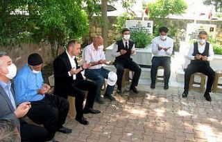 Kaymakam Mutlu, şehitler için Kur’an-ı Kerim...